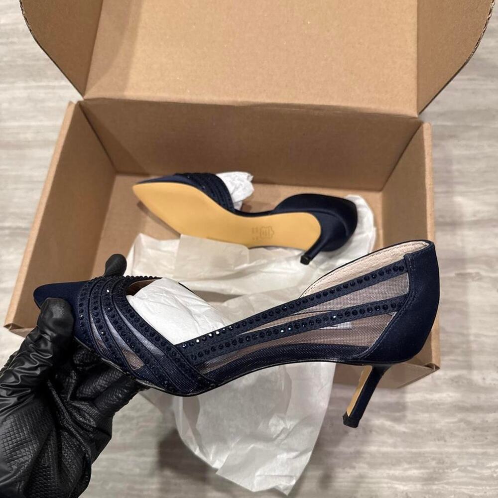 Nina sofie navy pump brand